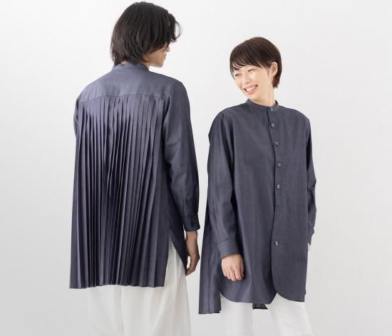 見返りプリーツロングシャツ｜インディゴ